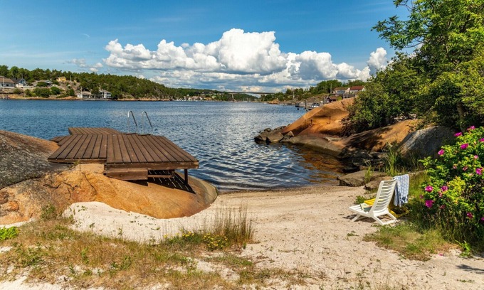 Fredrikstad Cabin | Fantastic sea cabin with private beach