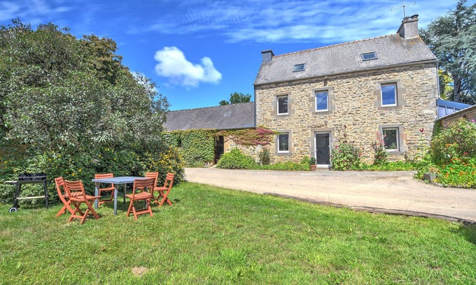 Loperhet House | Farm cottage between land and sea