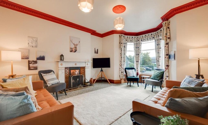 Keswick House | Fell House