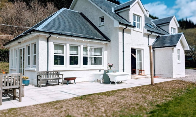 Lerags House | Feochan Bheag - sleeps 10 guests in 5 bedrooms