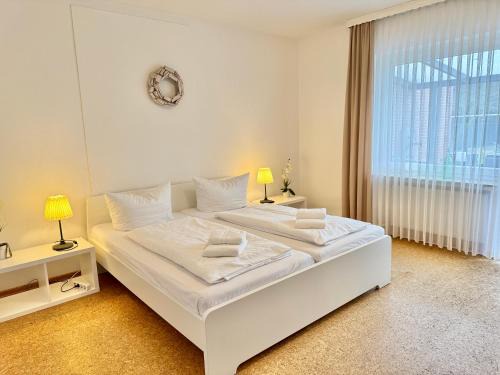 Dietrichsfeld Apartment | Ferienwohnung im Erdgeschoss mit eingezäunten Garten und Terrasse