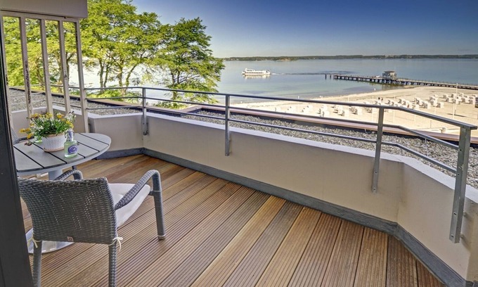 Gluecksburg Apartment | fewo1846 - At the Beach (App. 118) elegant studio apartment with sea views