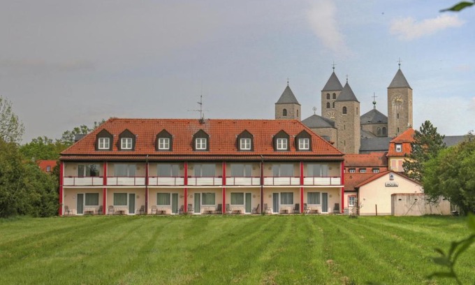 Schwarzach am Main Hotel | Flair-Hotel Zum Benediktiner