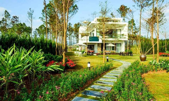 Ngoc Quang Resort | Flamingo Dai Lai Resort- Skylake Villa H29