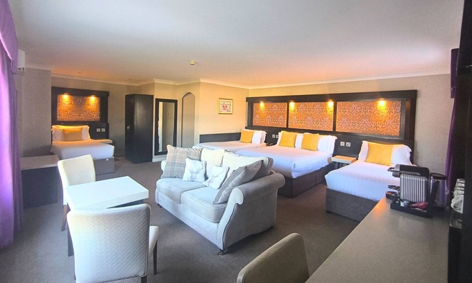 Roscoe Hotel | Flannery's Hotel Galway