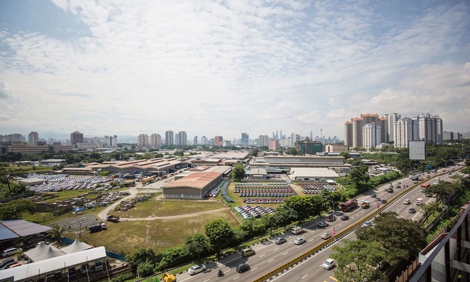Kampung Pasir Segambut Hotel | Flexus Signature by Luxury Suites Asia