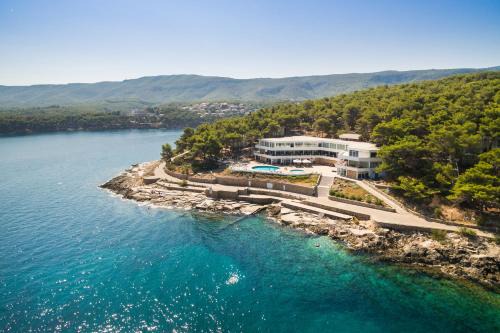Island Hvar Hotel | Fontana Resort