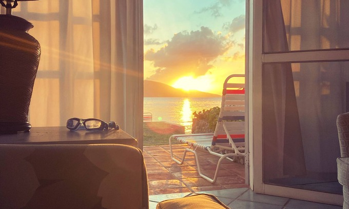Daseys Resort | Fort Recovery Beachfront Villa and Suites Hotel 1BR