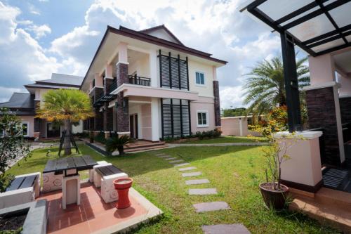 Nok Mueang Hotel | Fortune Surin Hotel