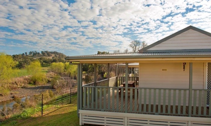 Nundle Apartment | Fossickers Tourist Park