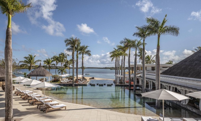 Grand River South East Resort | Four Seasons Mauritius at Anahita