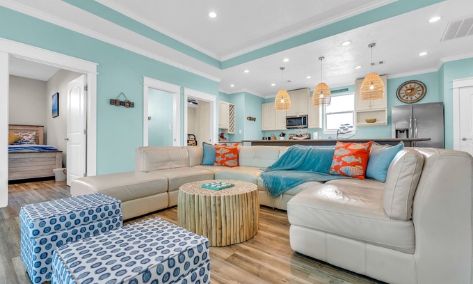 Crystal Beach House | FREE Night Promo in Description●Lift●Fire Pit●Dog Friendly