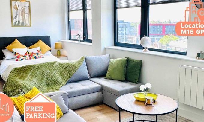 Old Trafford Apartment | Free Parking Old Trafford Flat By City SuperHost