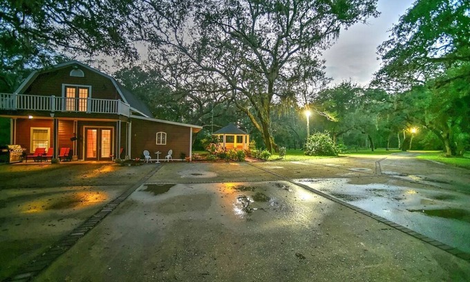Ormond Beach Cottage | FULLY SELF-CONTAINED COUNTRY COTTAGE