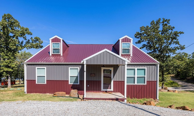 Hoyt House | Fun Beachfront Retreat! Amazing View, Huge Covered Porch, EV Charger, and more!