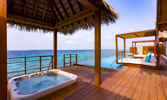 Furaveri Hotel | Furaveri Maldives - FREE RETURN TRANSFER for 2 for stays of minimum 5 nights from 01 May to 31 Oct 2025