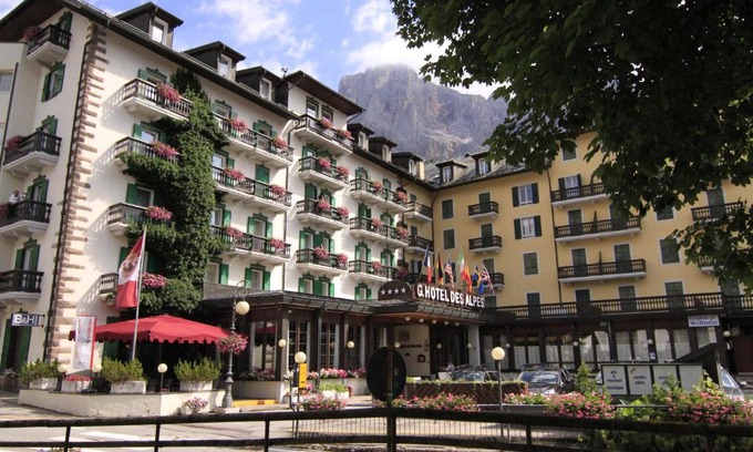 San Martino di Castrozza Hotel | G. Hotel Des Alpes (Classic since 1912)