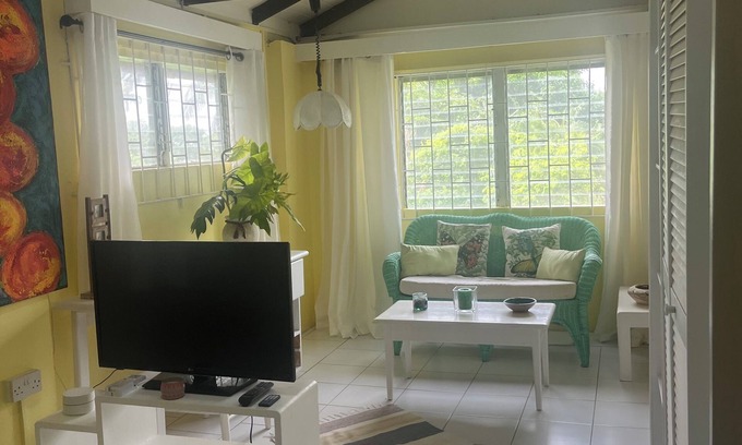 Rodney Bay Cottage | Garden Delight Secret Cottage. Very cosy!