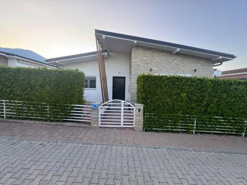 Pejë Villa | Garden Villa in Peja