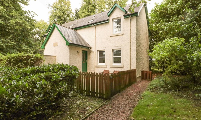 Duns Cottage | Gardener's Cottage