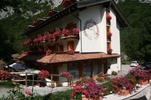 Nembia Hotel | Garni Lago Nembia