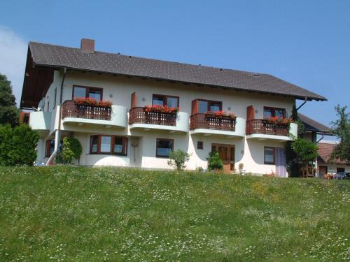 Schiefling am See House | Gasthof Pension Bürger
