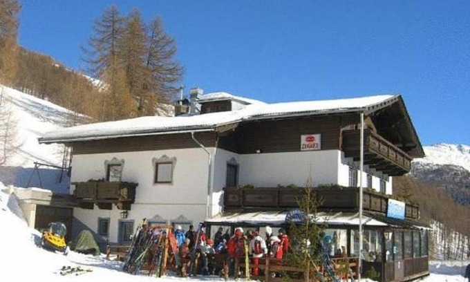 Heiligenblut House | Gasthof Tauernalm