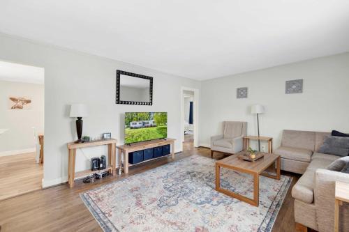 Crestline Heights House | Get Your Kicks on 86th-Airport-Museum of Flight