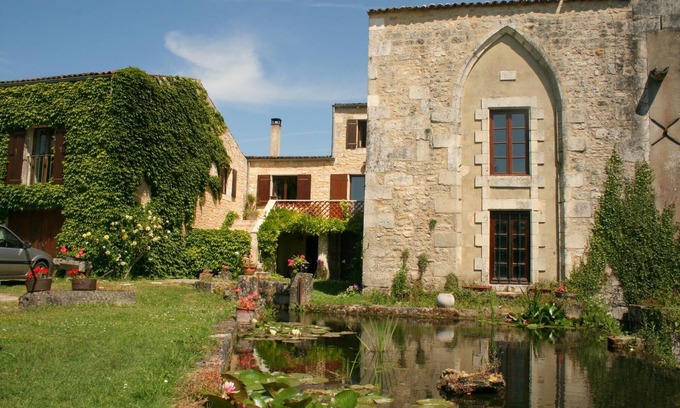 Annepont Cottage | 🏡Gîte insolite - water mill with swimming pool and large green park🌴🏊