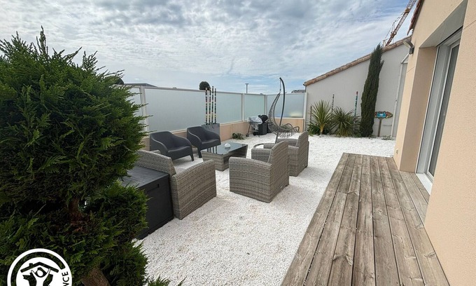 Les Sables d'Olonne Cottage | Gite Les Sables-d'Olonne, 2 bedrooms, 4 persons