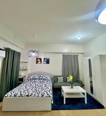 Trece Martires Apartment | Glade Suite