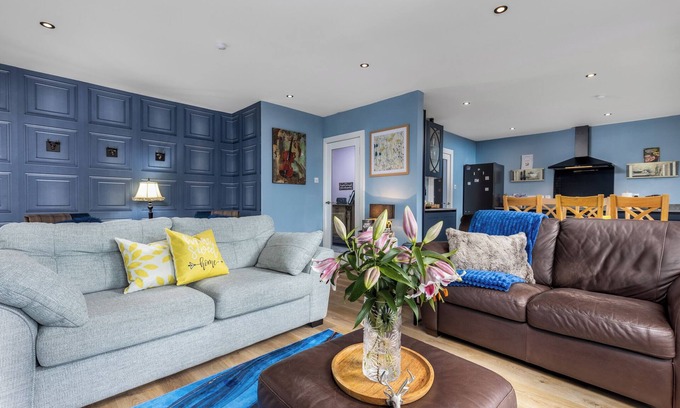 Dornoch House | Golfer’s Paradise: 2-Bed Retreat with Easy Access to Dornoch’s Renowned Courses