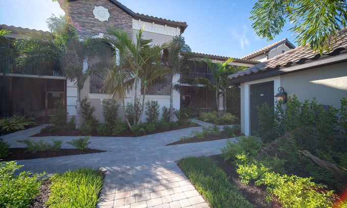 Lakewood Ranch Condo | Golfers paradise with exceptional views at Lakewood National, Utilities Included