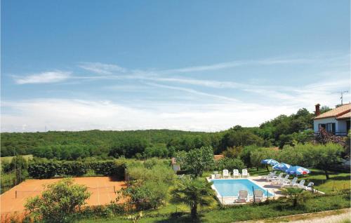 Mugeba Apartment | Gorgeous Apartment In Porec-Mugeba With Wifi