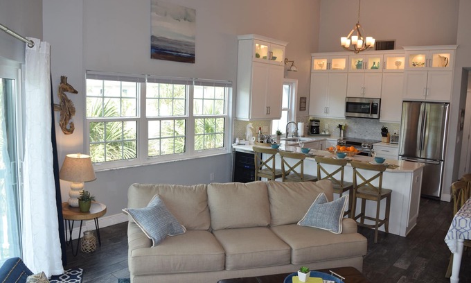 Indian Shores Condo | GORGEOUS BEACH HOME! NEWLY DECORATED! Beach and Intracoastal Access.