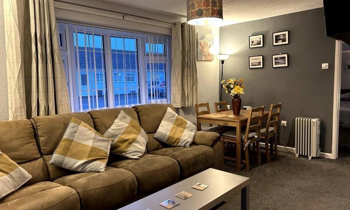 Scurlage Apartment | Gorgeous Gower Chalet