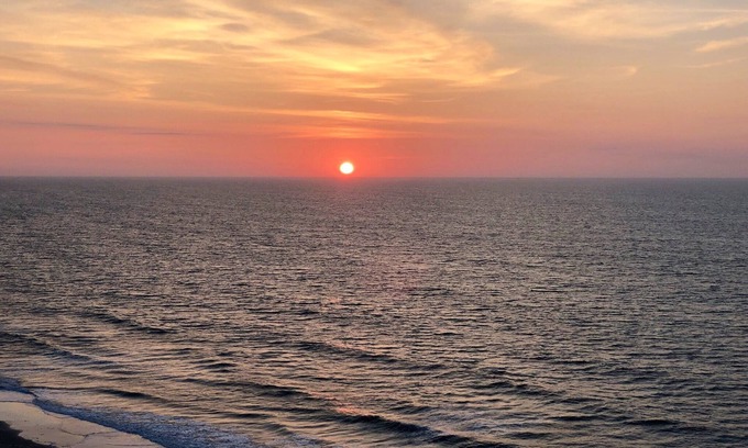 Garden City Condo | Gorgeous Oceanfront Condo