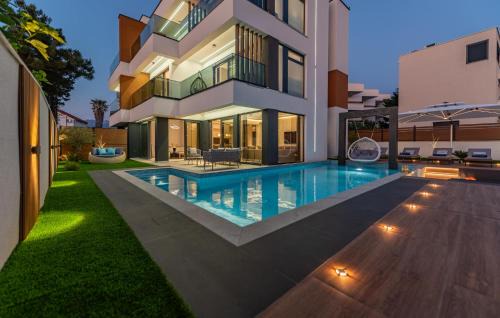 Zrce House | Gorgeous Villa In Novalja