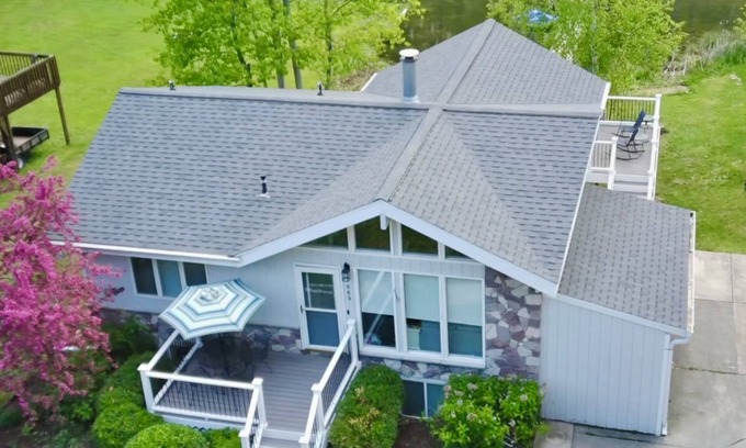 Mears House | Gorgeous Waterfront 4Bed Home on the Channel from Silver Lake and the Sand Dunes