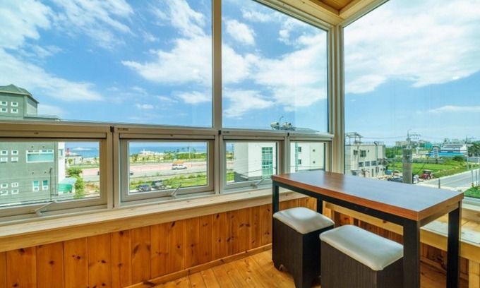 Toseong House | Goseong Hayanpado Pension