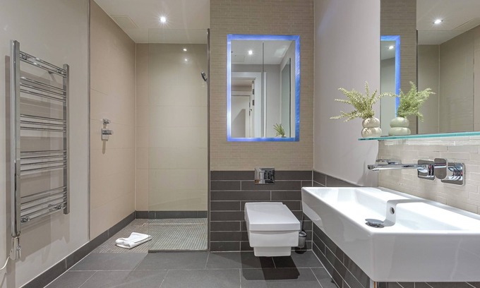 Holborn and Covent Garden Apartment | Grays Inn by Aeria Apartments