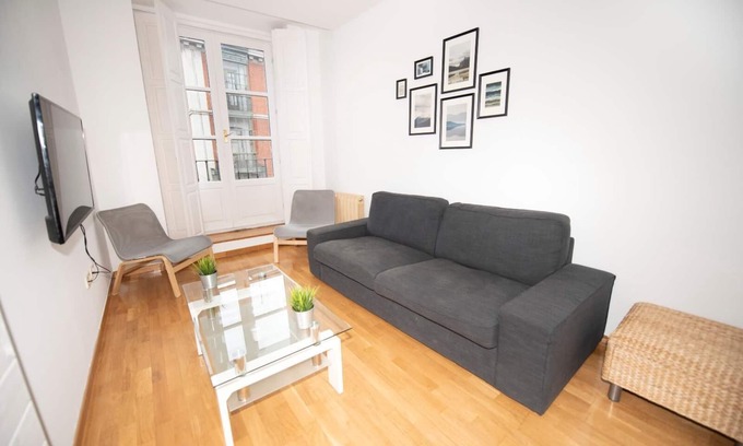 Valladolid City Centre Apartment | Great 3 bedroom apartment on the same Plaza Mayor