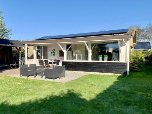 Sint Maartensvlotbrug House | Great bungalow near the beach and sea