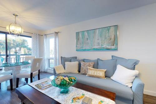 St. Pete Beach Apartment | Gulf Strand Resort 207