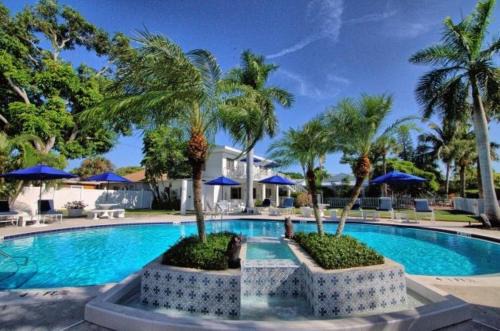 St. Pete Beach Apartment | Gulfside Resort Unit 4