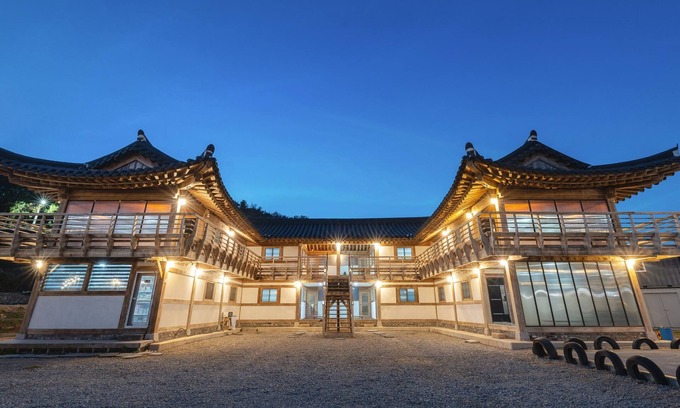 Gyeongju House | Gyeongju Aratteul Hanok Pet Pension