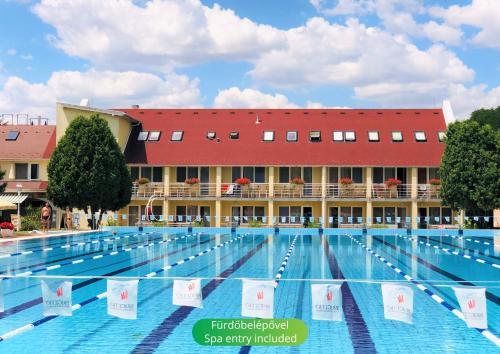 Komarom Apartment | Hét Vezér Apartmanhotel