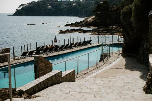 Giens Hotel | Hôtel Le Provençal - Rénové en 2025 - Bord de Mer