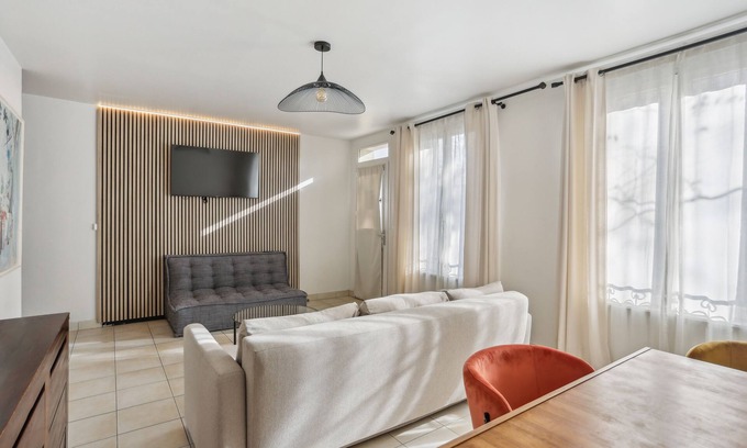 Montreuil Hotel | Hôtel Robespierre