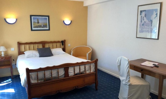 Nevers Hotel | Hôtel Villa Du Parc
